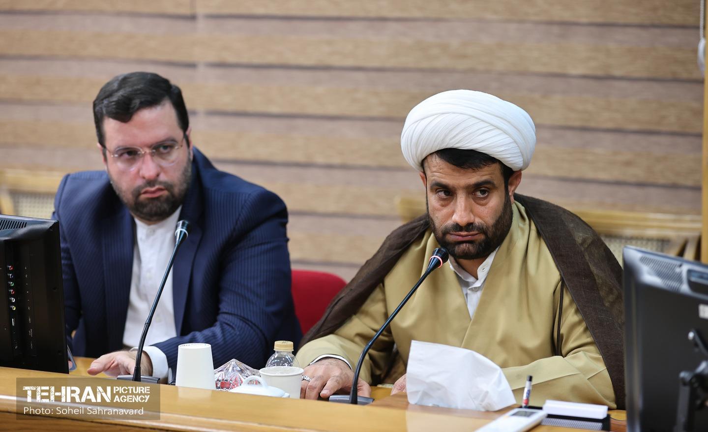 جلسه بررسی طرح‌های ساماندهی کودکان کار و معتادان متجاهر
