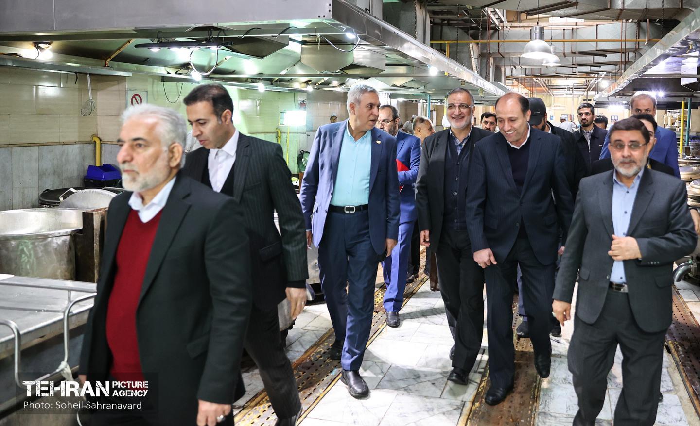بازدید شهردار تهران از مراکز درمان معتادان متجاهر