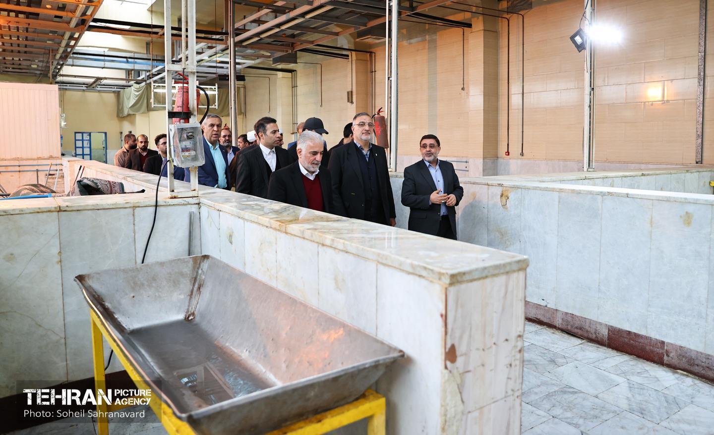 بازدید شهردار تهران از مراکز درمان معتادان متجاهر